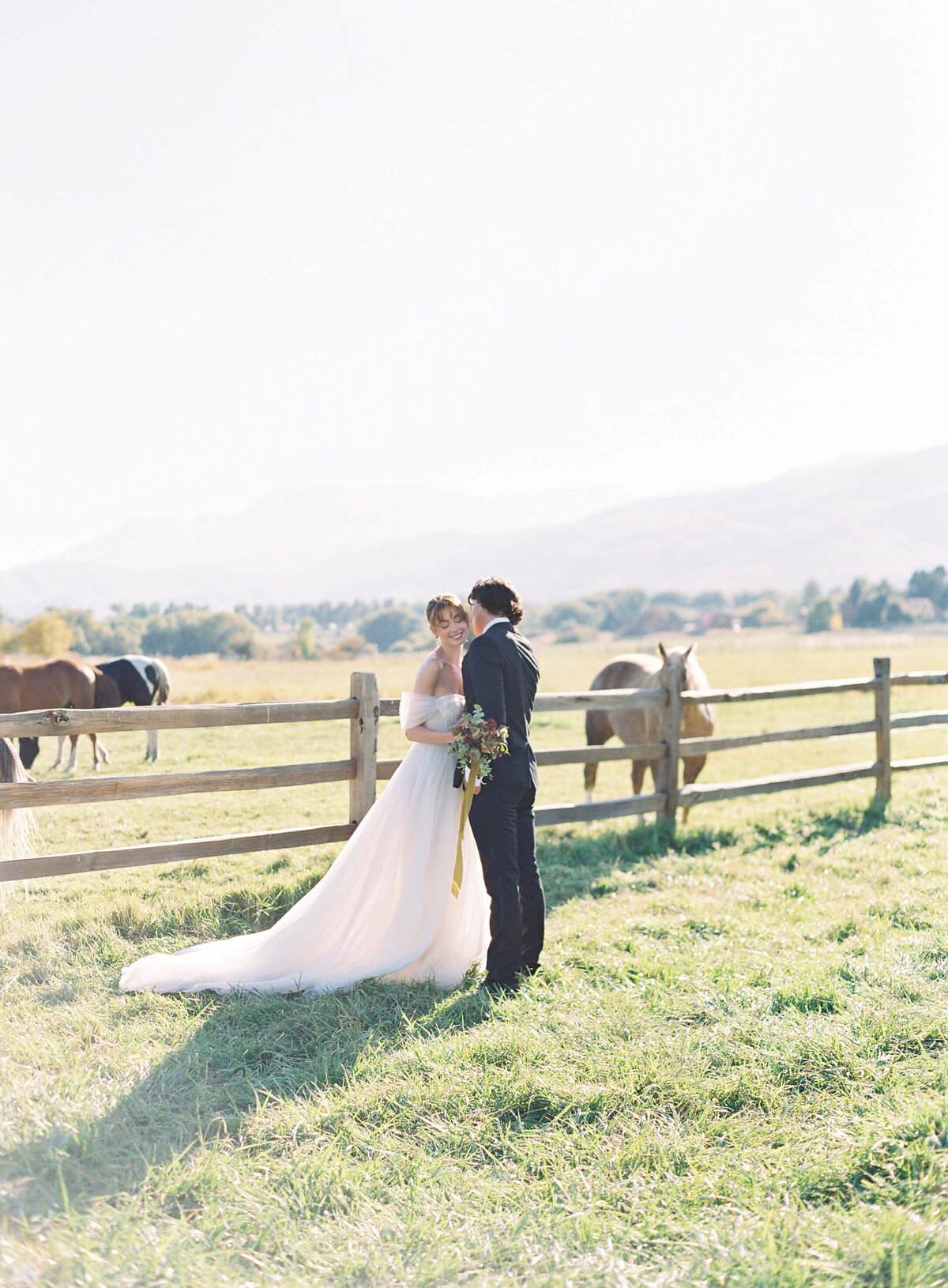 Lisa-Leanne-Photography_Utah-Wedding_River-Bottoms-Ranch_Destination-Wedding-Photographer_32