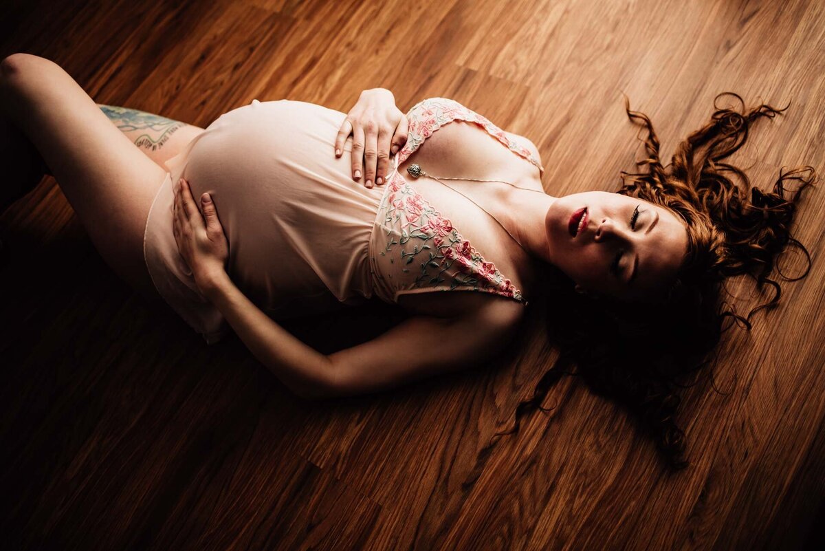ottawa-maternity-boudoir-photographer -  (87)