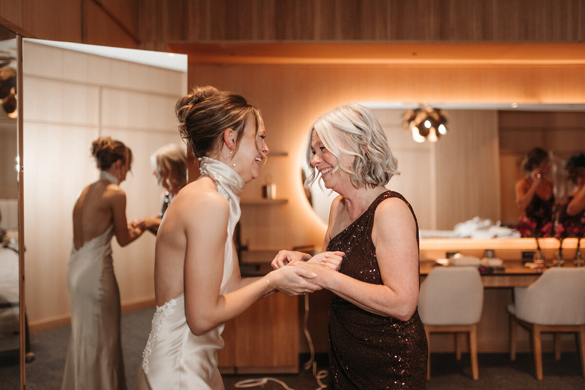 Molly + Patrick_Preview_29_1572