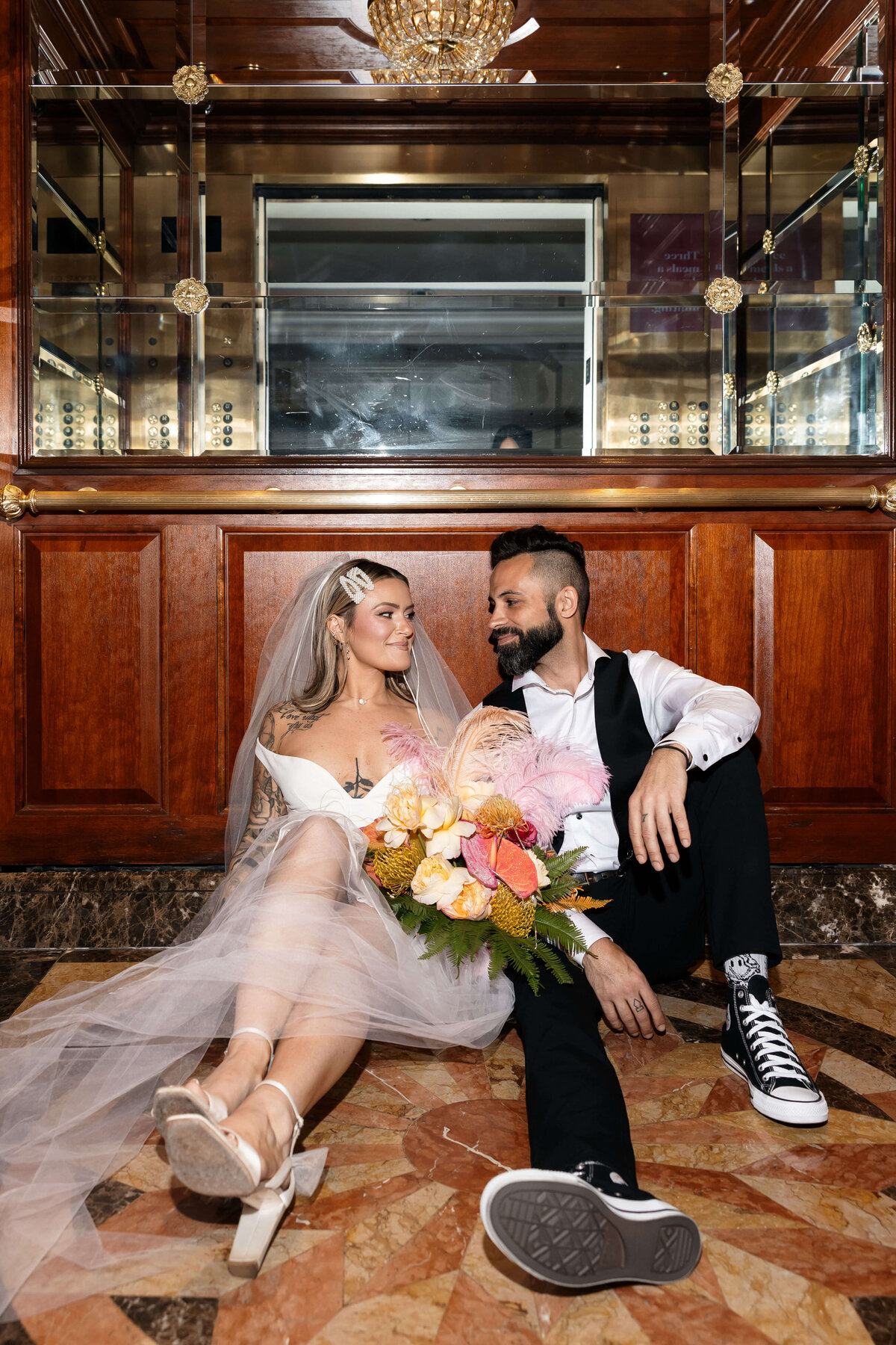 30_riskyexposure_sasha-andy_las-vegas-elopement-photography