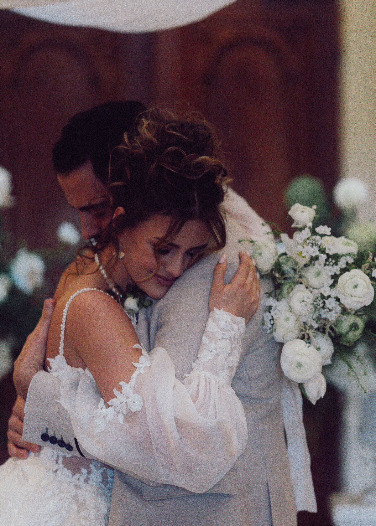46. cinematic-bridal-photography-hedsor-manor-luxury-wedding-88
