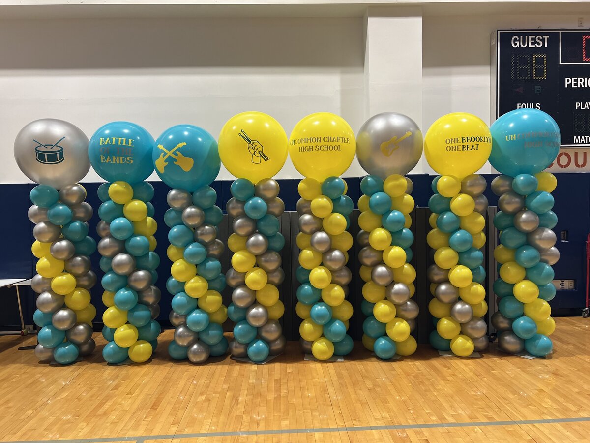 battle of the bands balloon decor