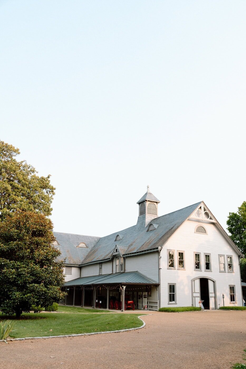 exterior of reception space at belle meade historic site and winery in nashville at sunset