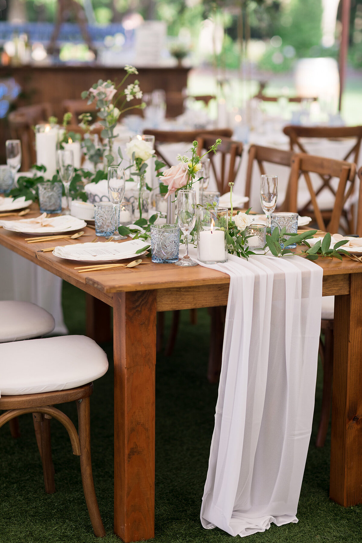 smith-farm-garden-east-haddam-connecticut-late-summer-wedding-florals-flowers-tableware-rentals-bridal-tented-reception-petals-&-plates-57
