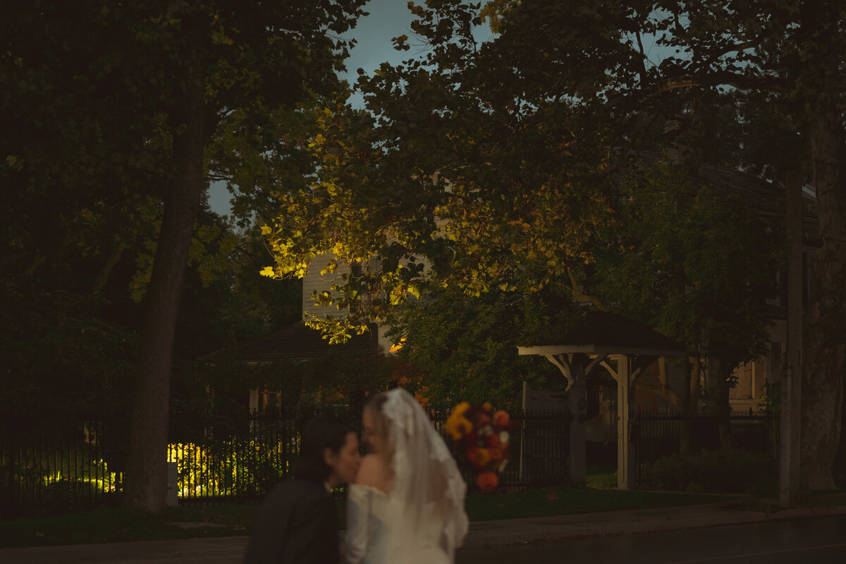 Heather+SaraA7300157