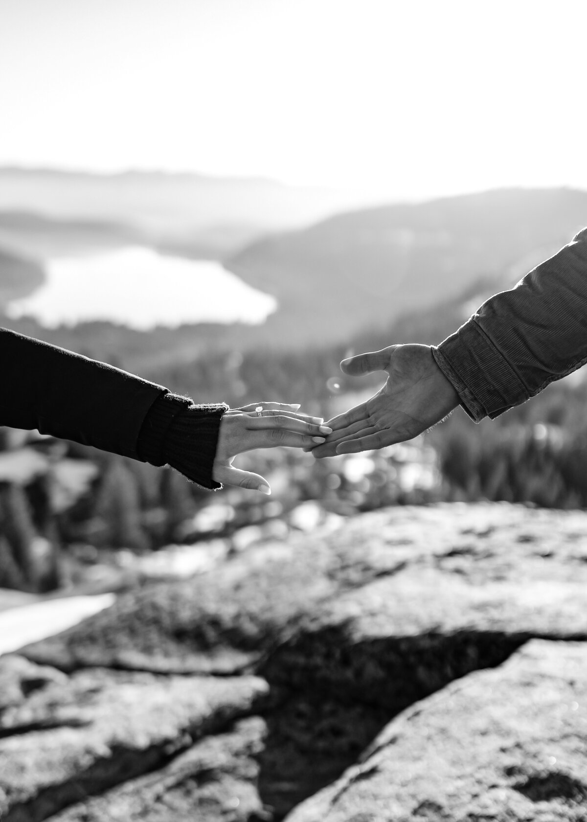 03122022_Kaci+Tyler_DonnerPassCA_AnjaJensenPhotography-100