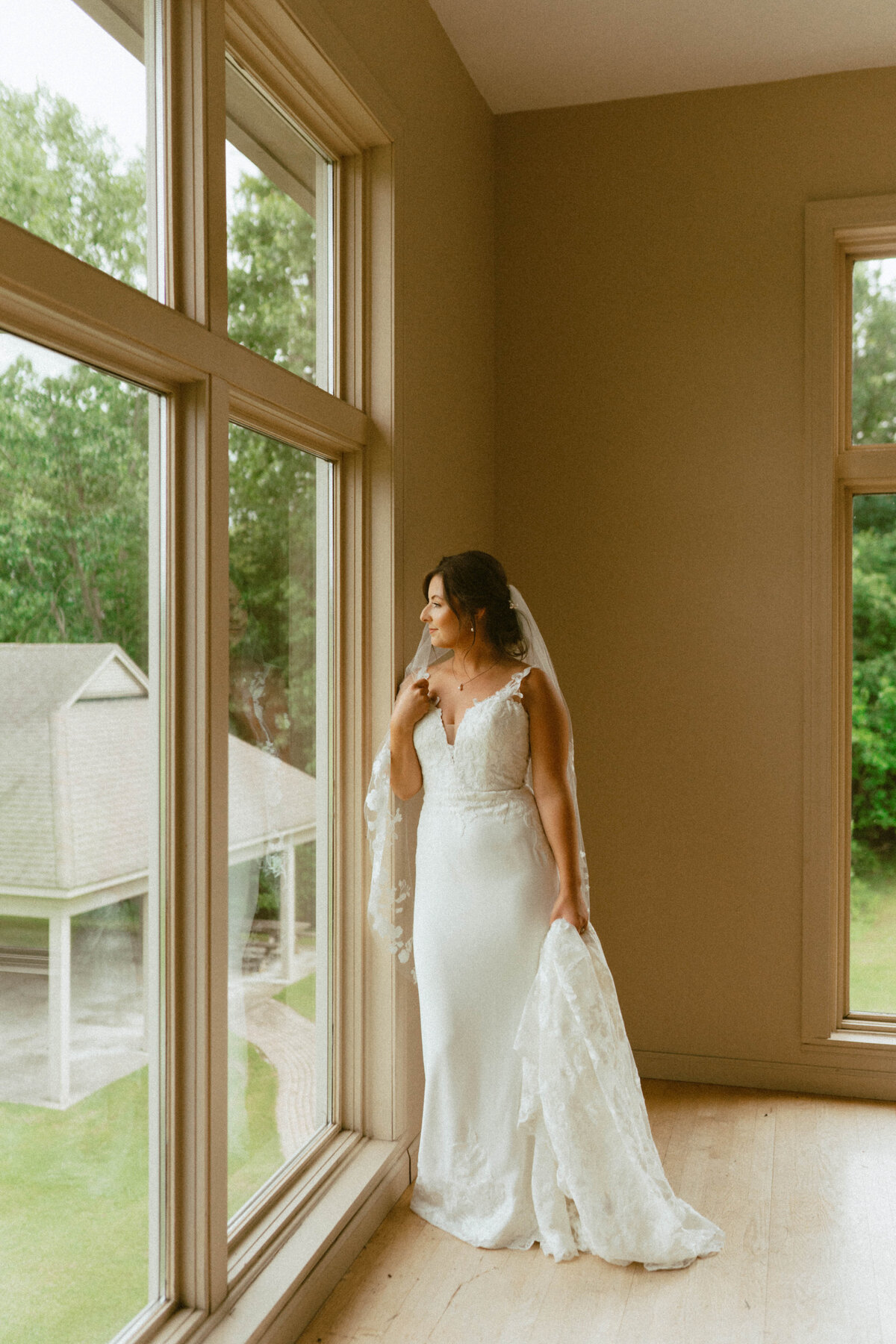 grand-rapids-wedding-photographerA9203135