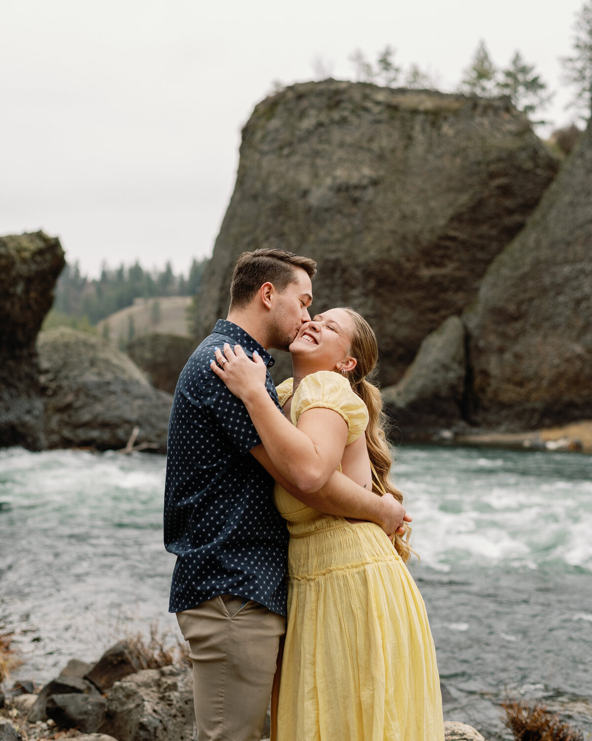 moody_bowl_and_pitcher_riverside_state_park_spokane_washington_engagement_session_01