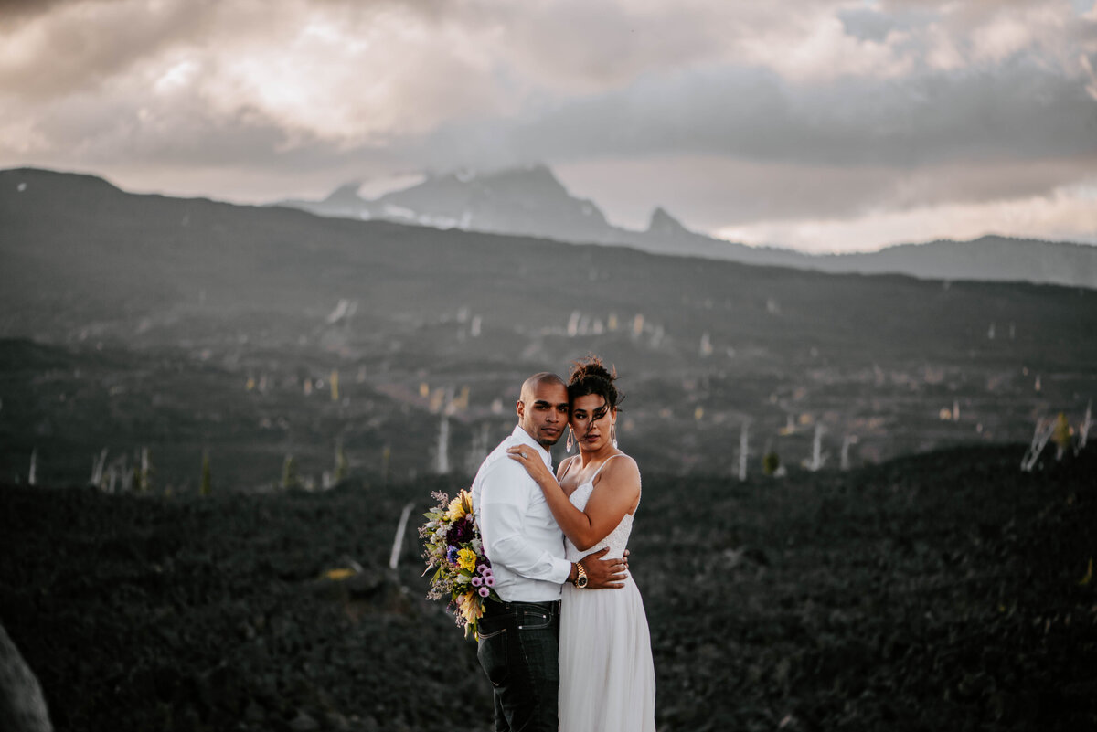 sisters-bend-oregon-summer-wedding-elopement-photographer-dress-scenic-byway-wedding-deewright-observatory-5872