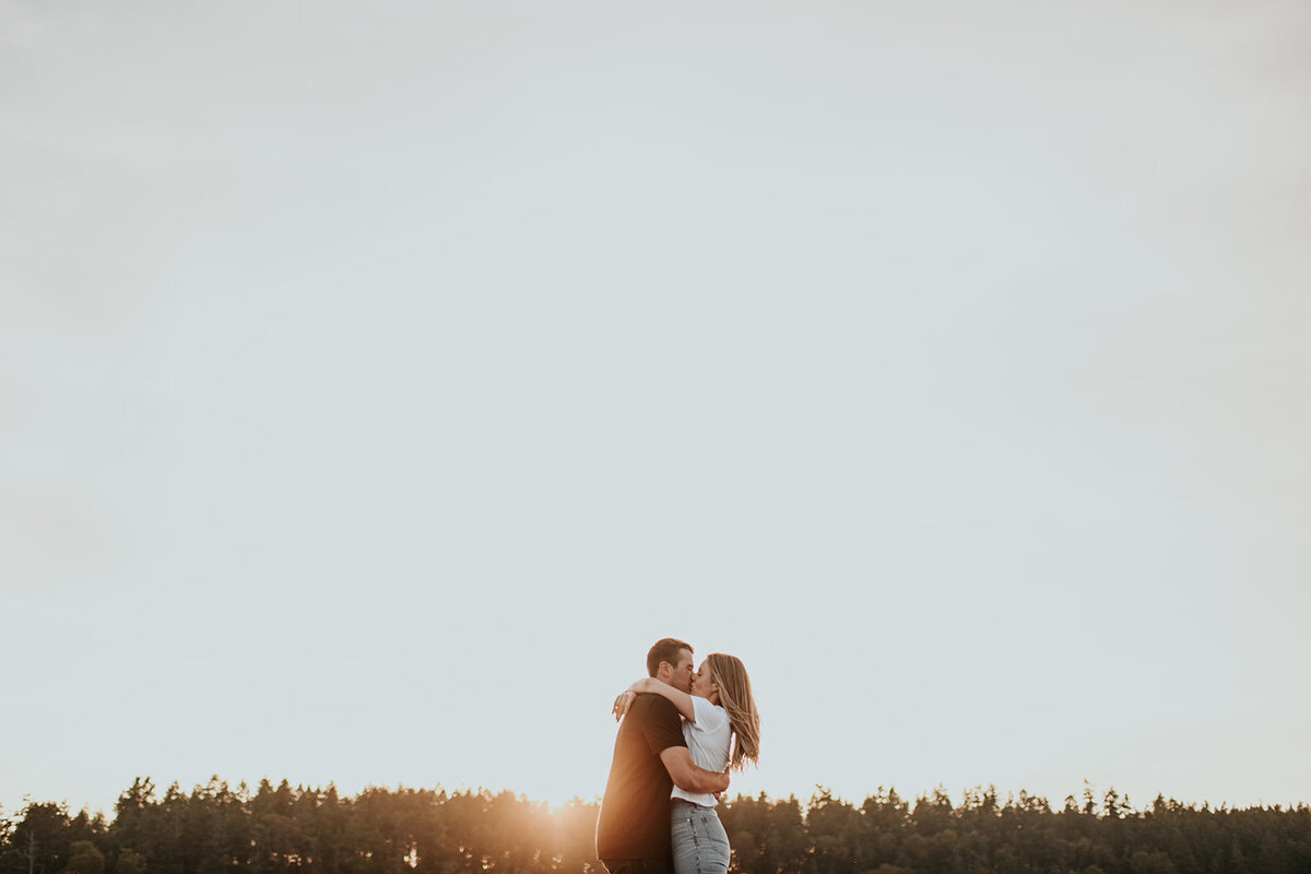 Bailey+Matt.Engaged.TonieChristinePhotography-214_websize