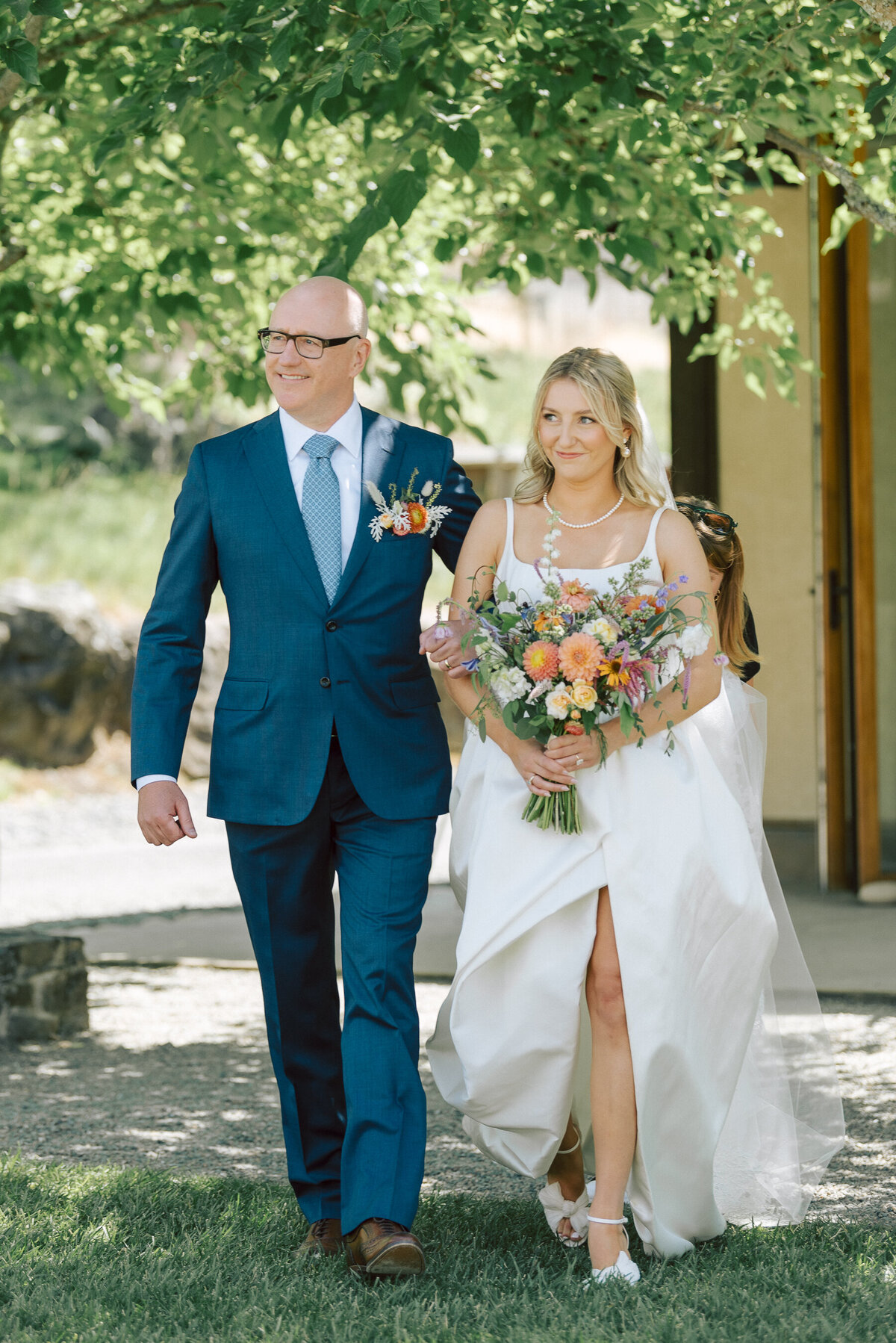 0001_gretchen_gause_photo_healdsburg_wedding_arista_winery_ceremony_blue_sky_2024-