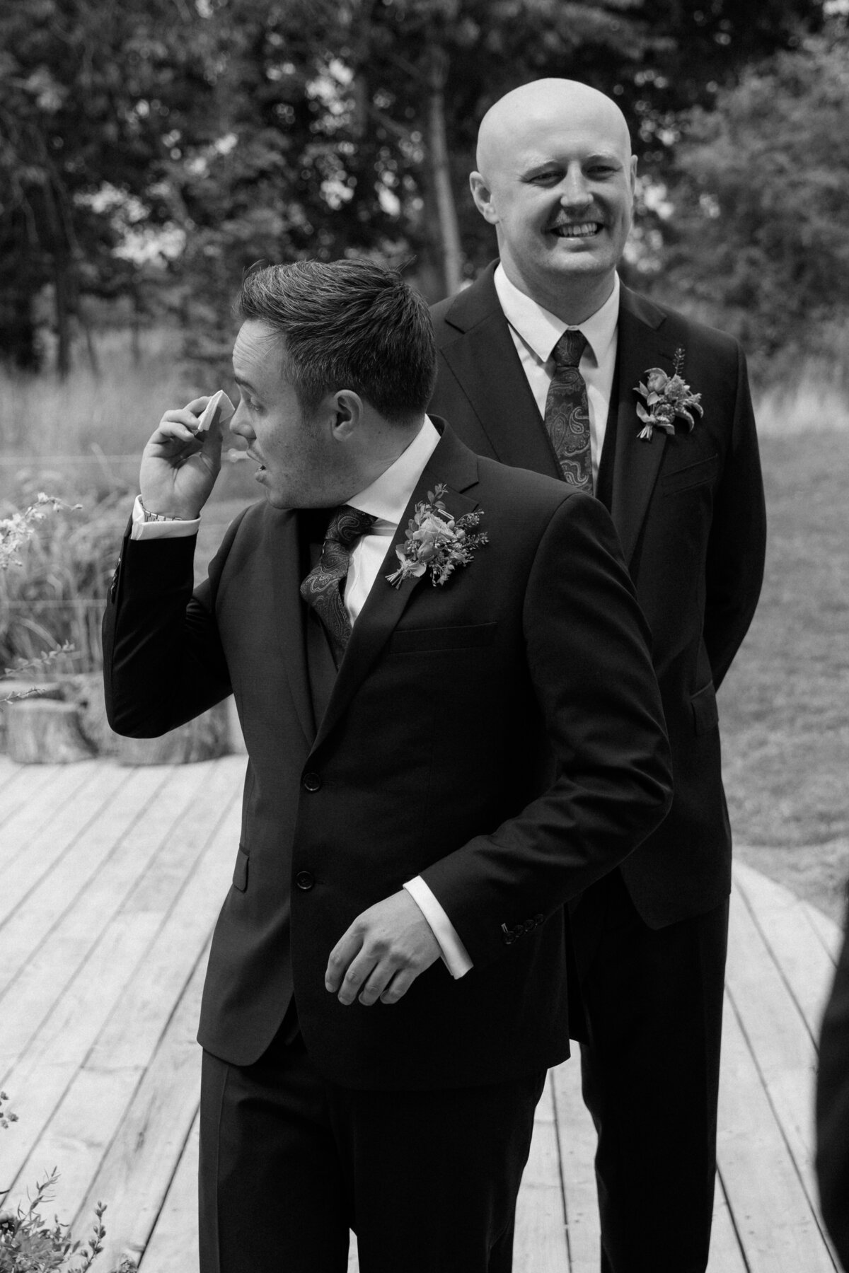 GraceDovePhotography_Matt&EmmaWedding_barnsandyardwedding-49