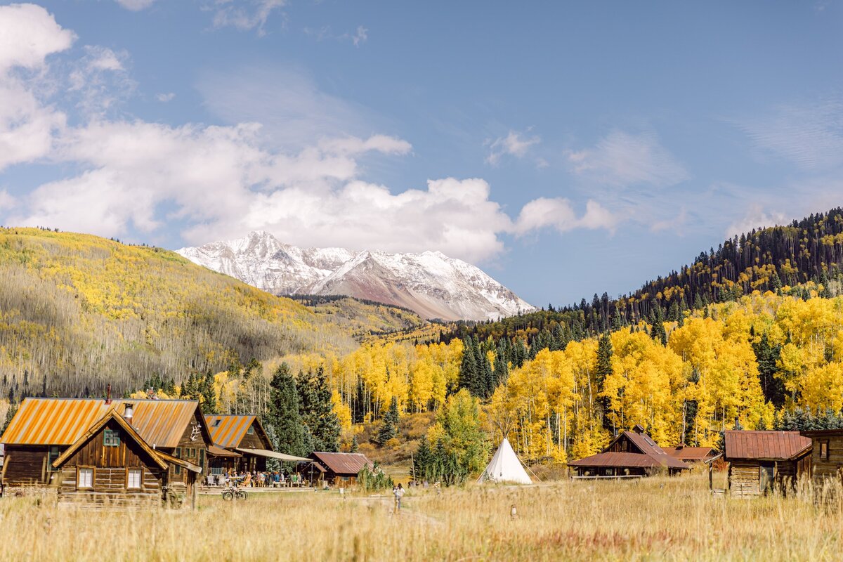 AbieLivesayPhotography-DuntonHotSpringsPhotographer-ElizabethCHristopher-Preview-8