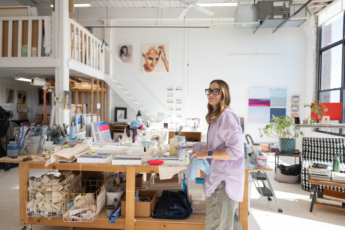 In-studio-brand-photography-for-kelly-rossetti-painter-23