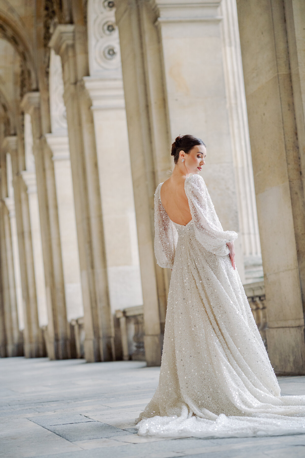 Bridal session in Paris photographed by Paris wedding photographer