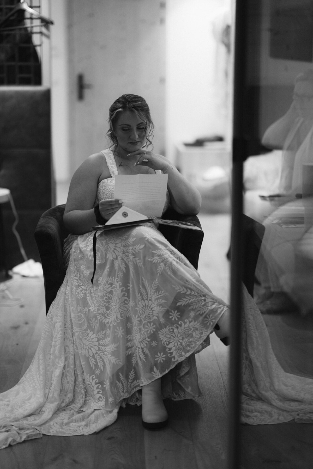 the_chaffins_international_destination_wedding_elopement_photographers_sammie_chaffin_micah_editorial_adventure_photos_travel_dolomites_italy_7