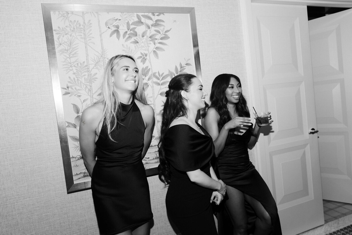 79_riskyexposure_shoshana-kyle_las-vegas-elopement-photography
