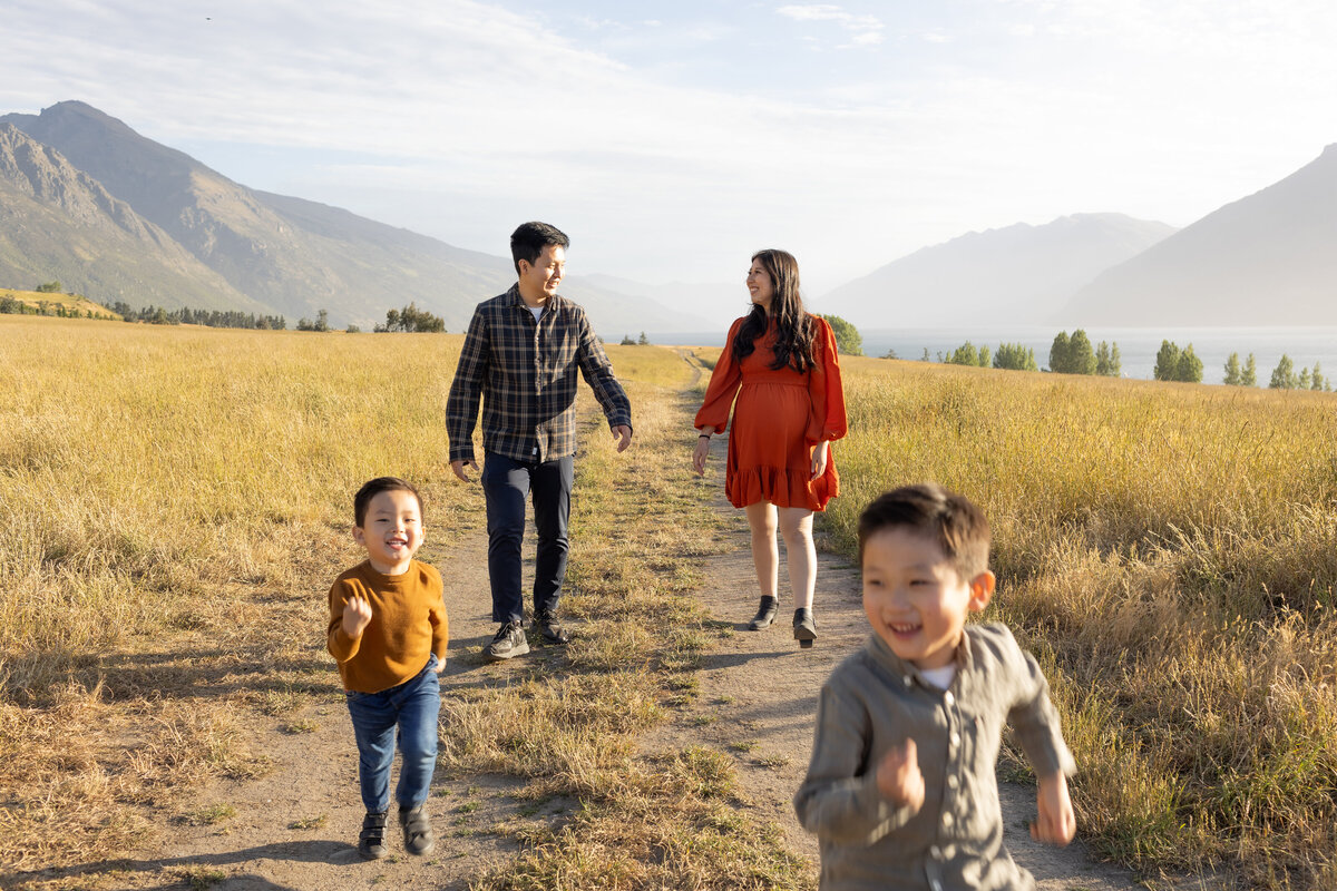 Familyphotoshoot_ohdarlingcreativestudio_picniquequeenstown_FL59
