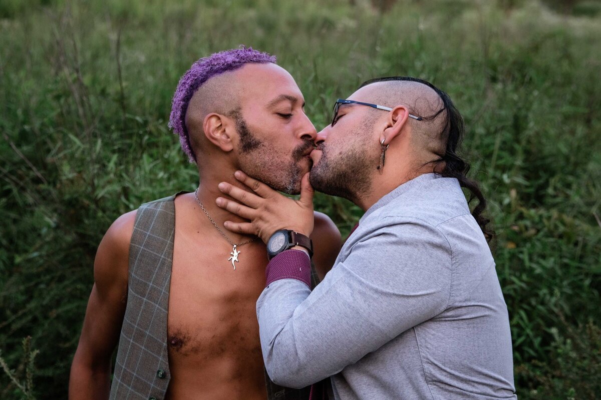 lgbtq-nashville-engagement-photographer-22