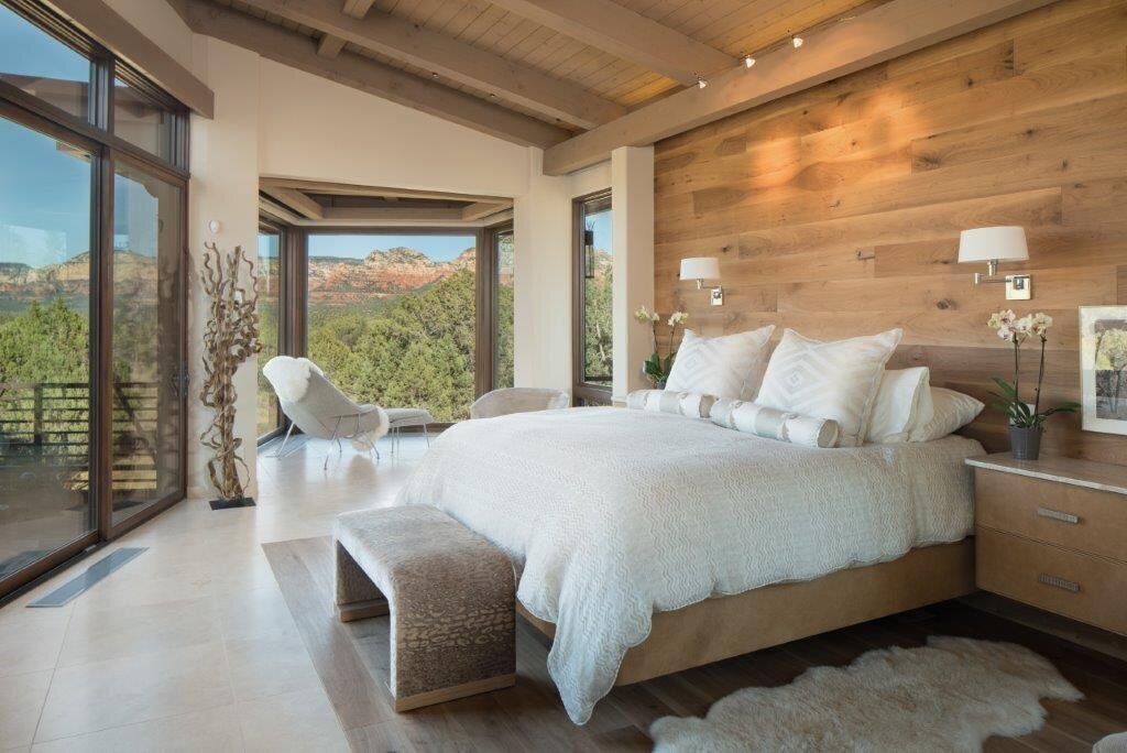 luxury-home-bedroom