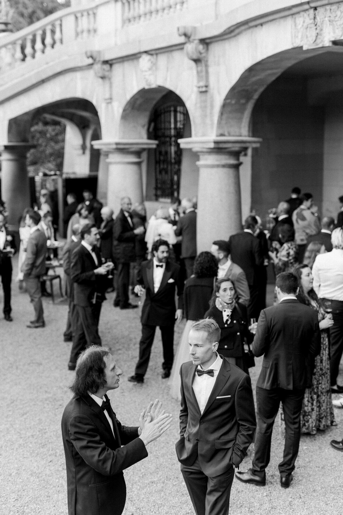 Maïlys Fortune Photography Husband Wife Wedding Weddings Photography France Switzerland Italy Timeless Dreamy Imagery Bilingual French English Destination Weddings Destination Wedding Provence French Riviera Paris Lake Como Tuscany117