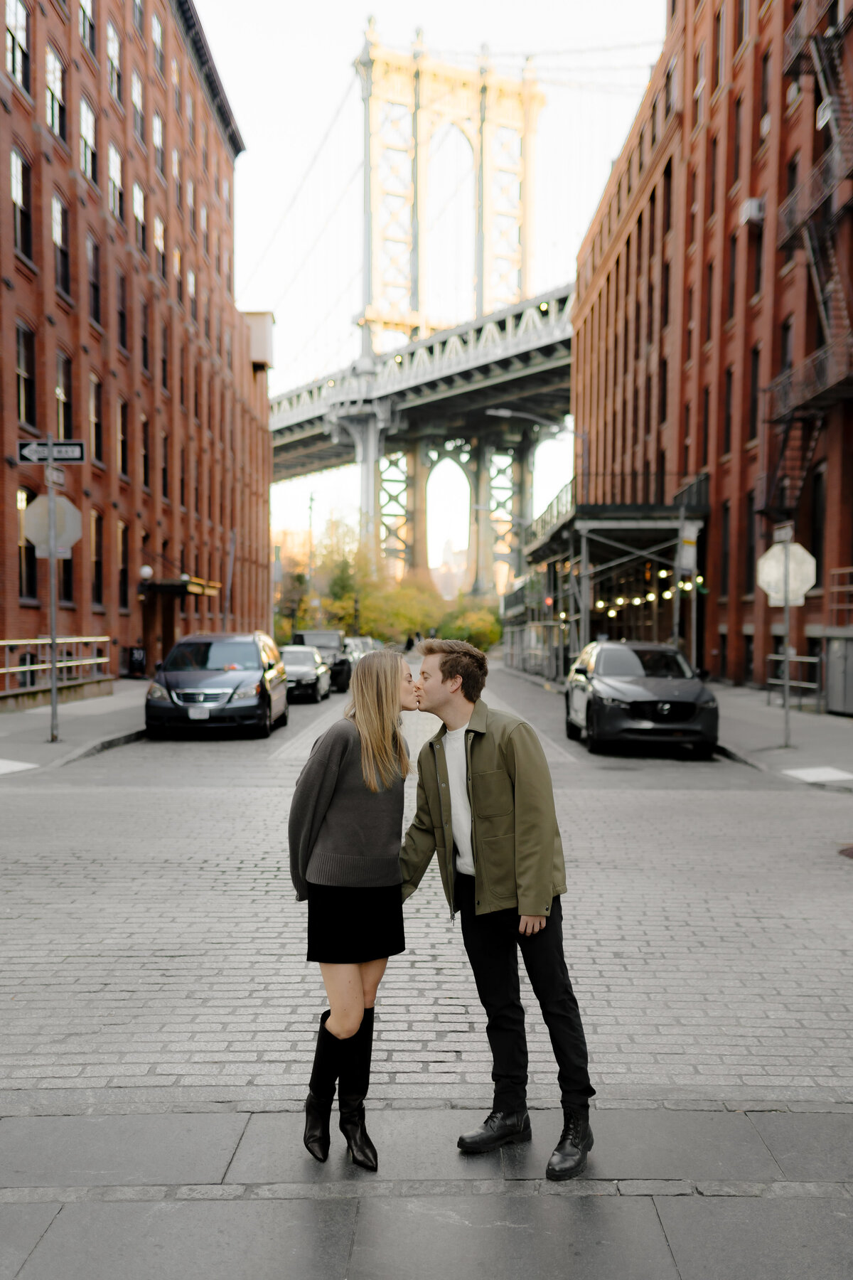 Brooklyn Bridge Engagement Photos 3