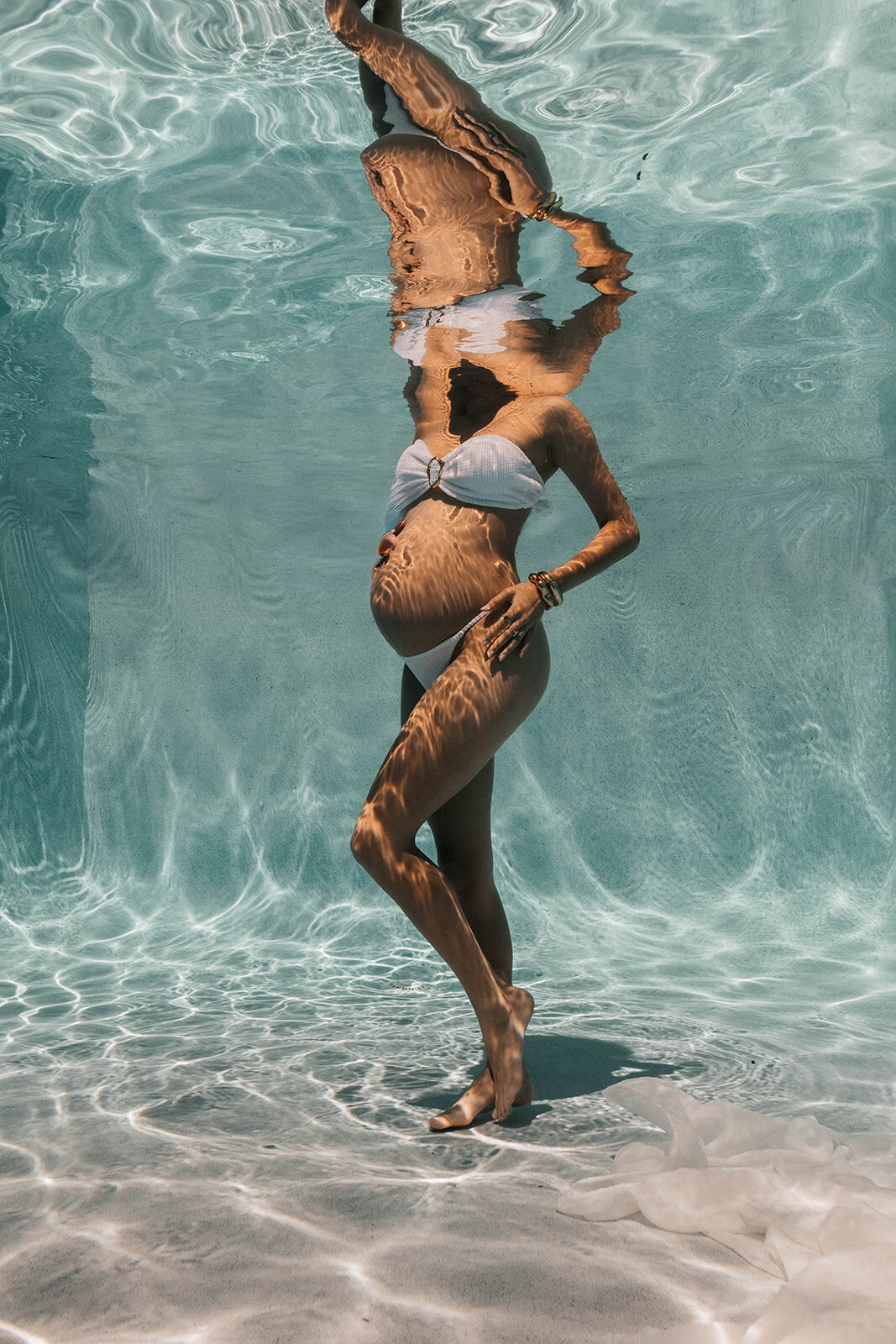 Underwater Maternity Photographer