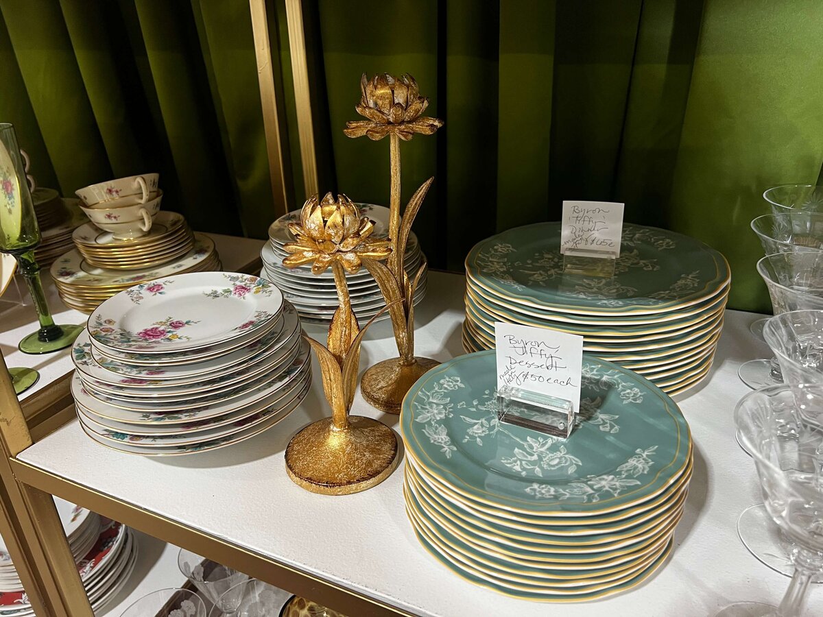 Old-Line-Markt-Poolesville-Maryland-Aix-La-Chapelle-Danielle-Couick-Ghost-Host-Magnolia-Bluebird34