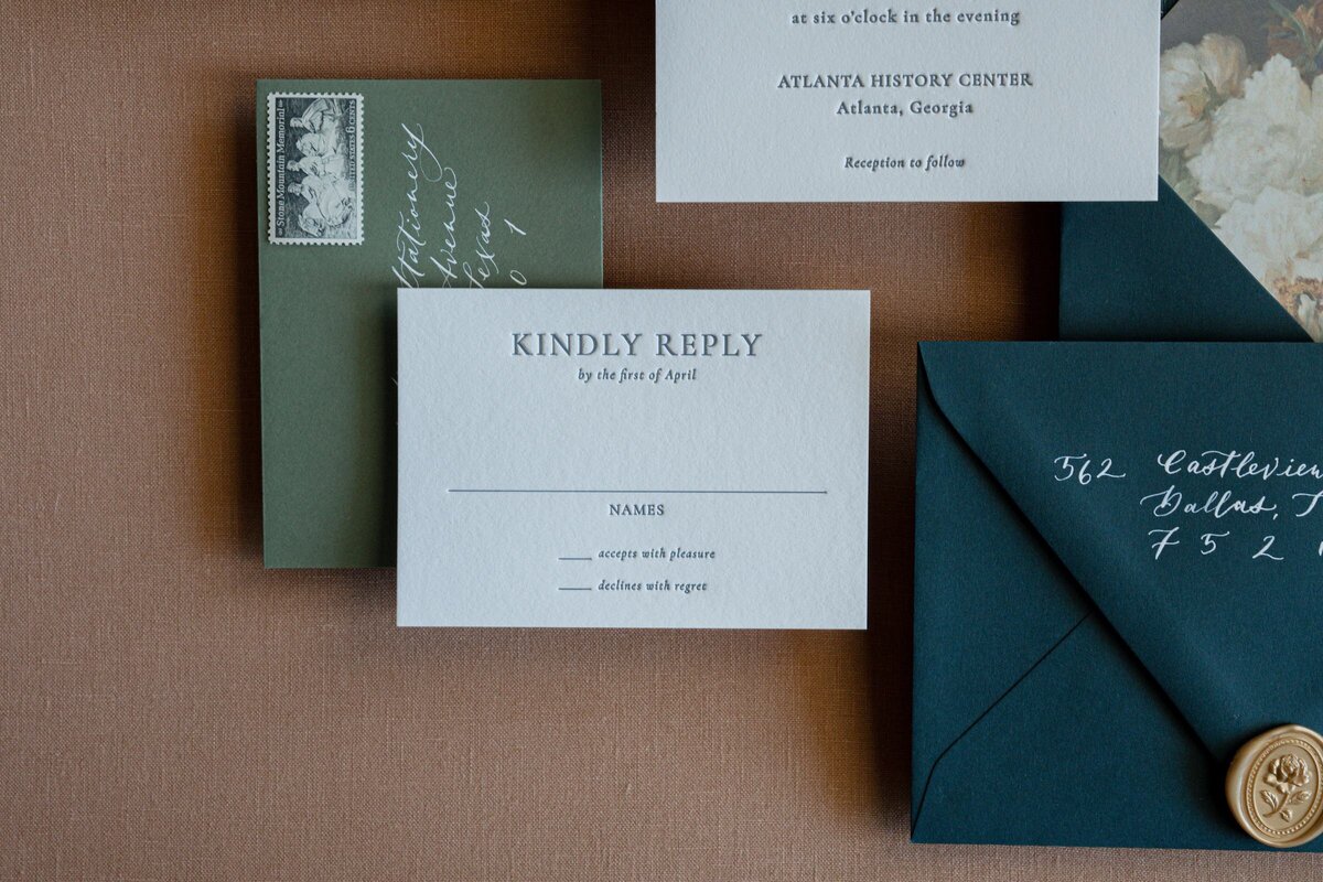 artistic-rsvp-card-wedding-suite-detail