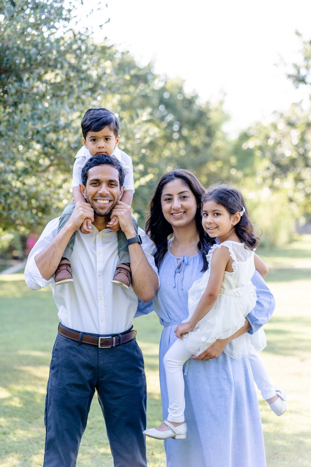 Austin-TX-Family-Session-Magnolia-And-Grace-Photography-Co-AnumK# (1)-9