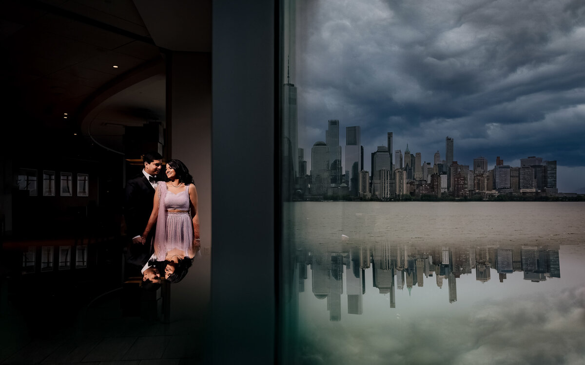 Capture your Hyatt Regency Jersey City wedding elegantly. Contact Ishan Fotografi for a free quote.