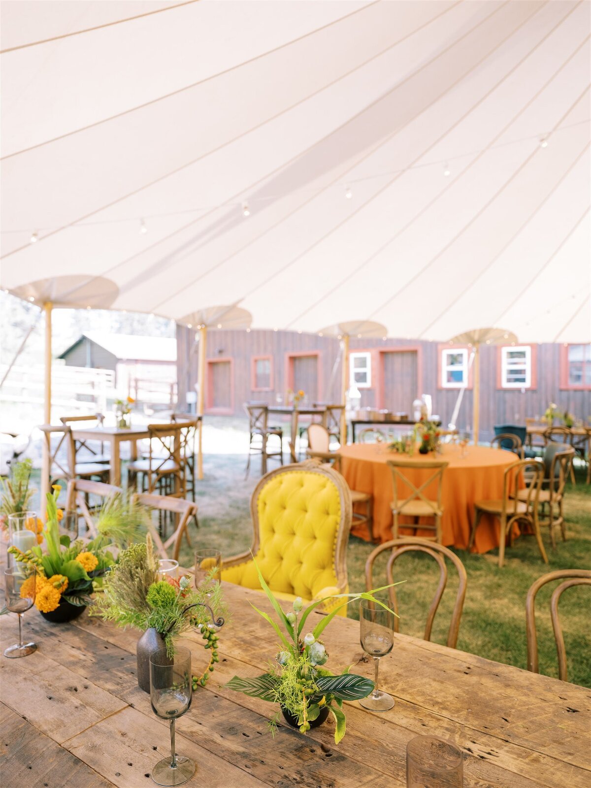 Colorado-wedding-planner-ranch-wedding-decor