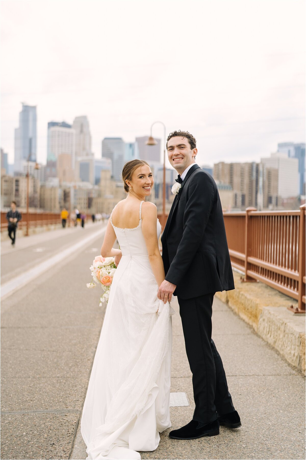Best-Minneapolis-Wedding-Photographers-1608-200965_rz