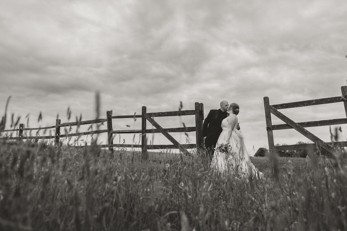 240518-Kelly&Lou-WarwickWinery-Wedding-Warwick-NY-Previews-Web-135