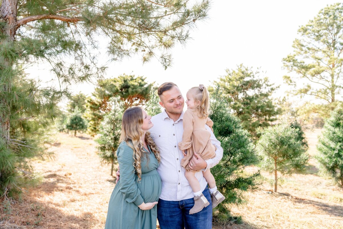 Austin-TX-Christmas-Tree-Farm-Mini-Session-Magnolia-and-Grace-Photography-Co-GinaM-# (1)-4
