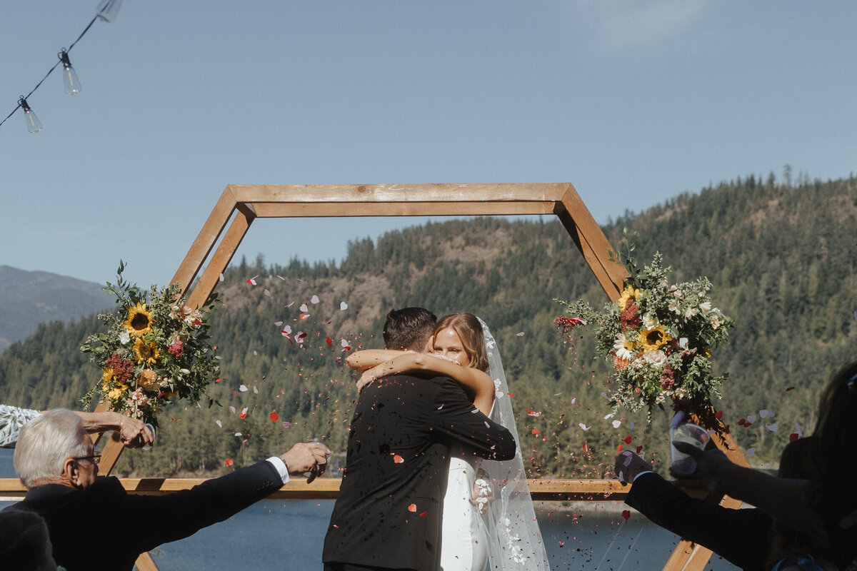 victoria-and-chester-west-coast-wilderness-lodge-intimate-wedding-chelsea-brown-photography-194
