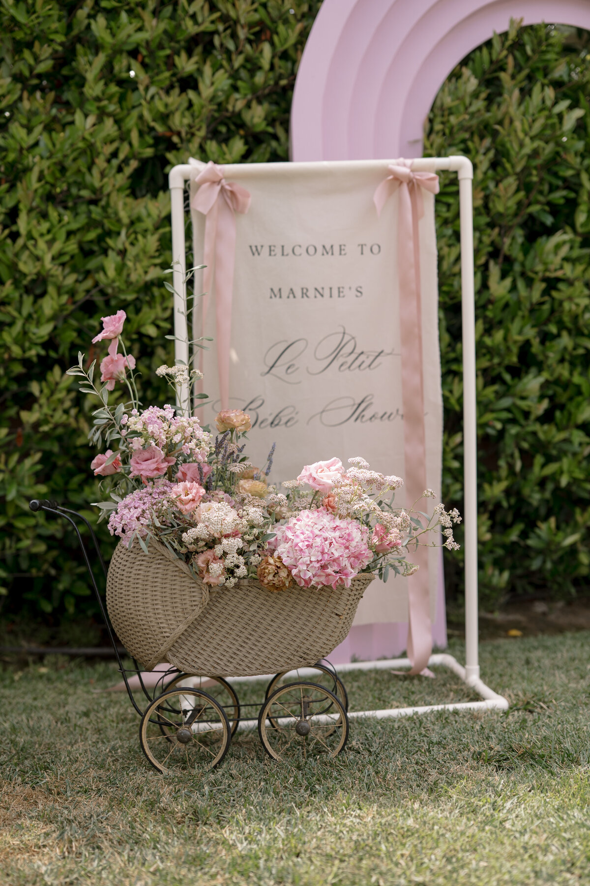 ALYSSALIZARRAGA_MARNIEBABYSHOWER-8