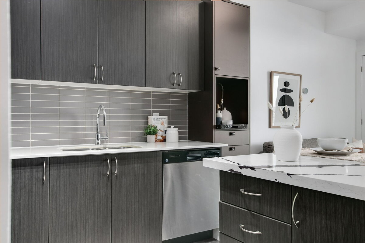 17-web-or-mls-15_004_Kitchen
