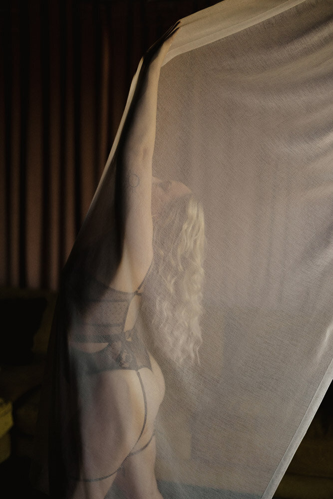 moody-boudoir-photographer-austin
