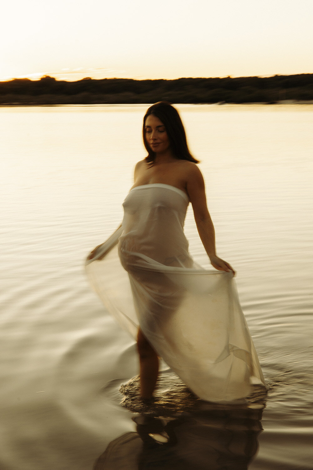 Creative Maternity photos sunshine coast
