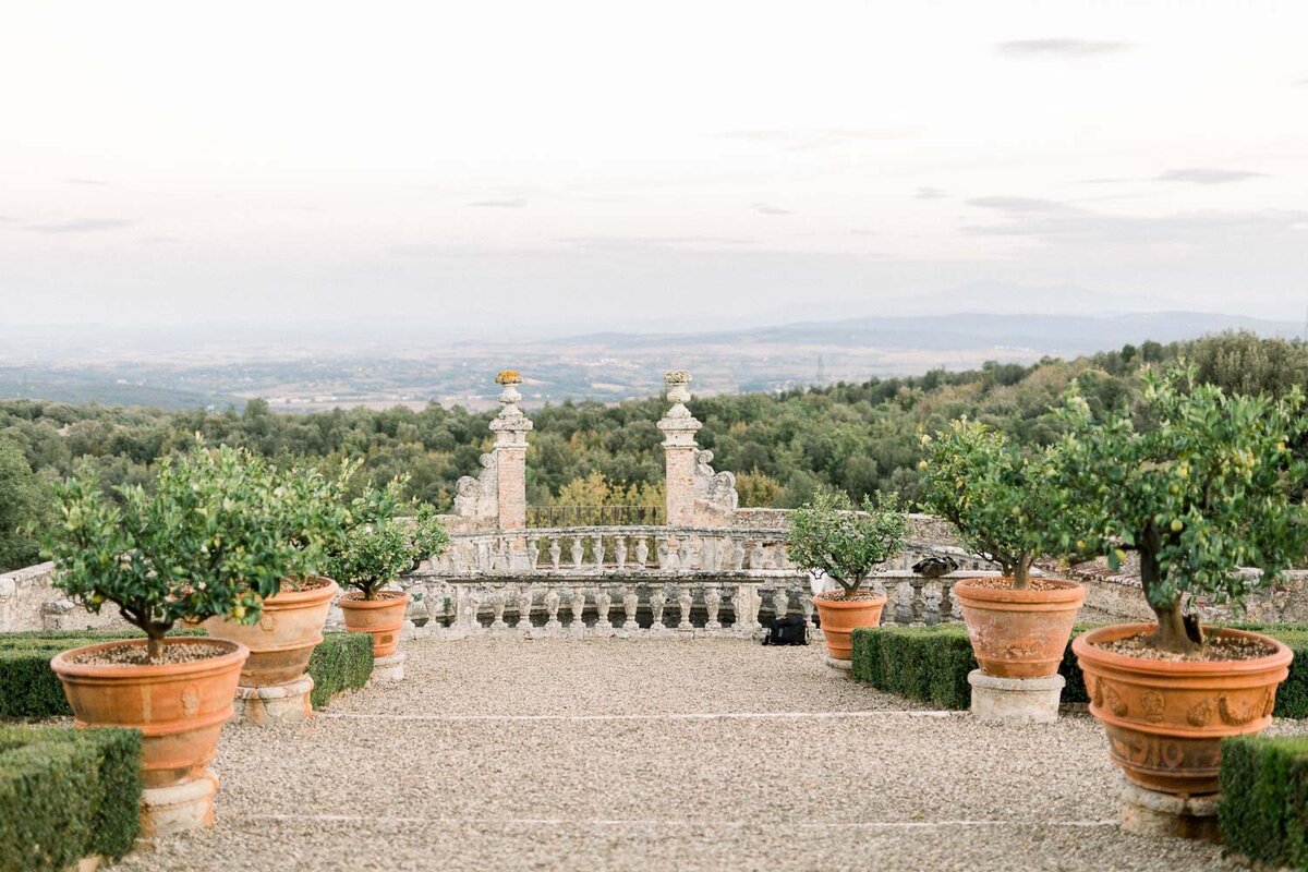 the beautiful gardens of castello di celsa