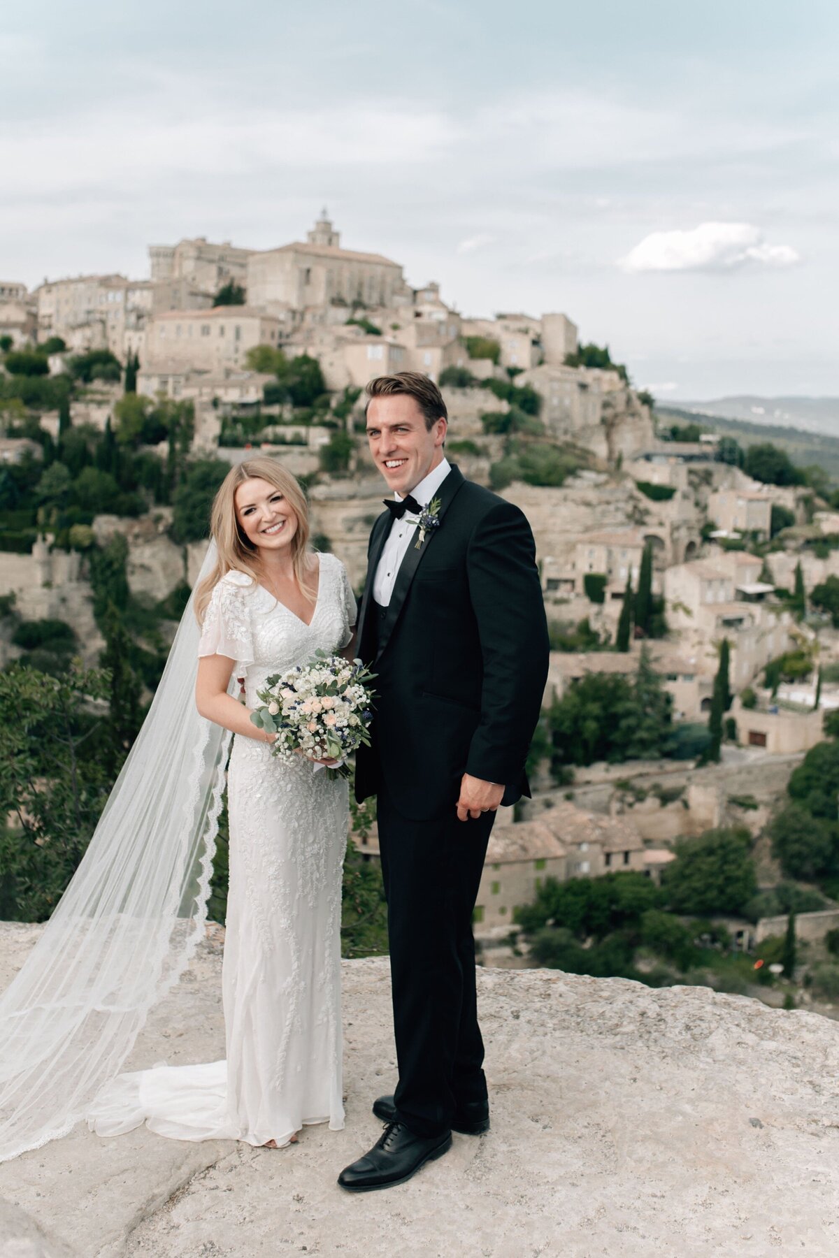 098_Flora_And_Grace_Bastide_De_Gordes_Editorial_Wedding_Photographer-99