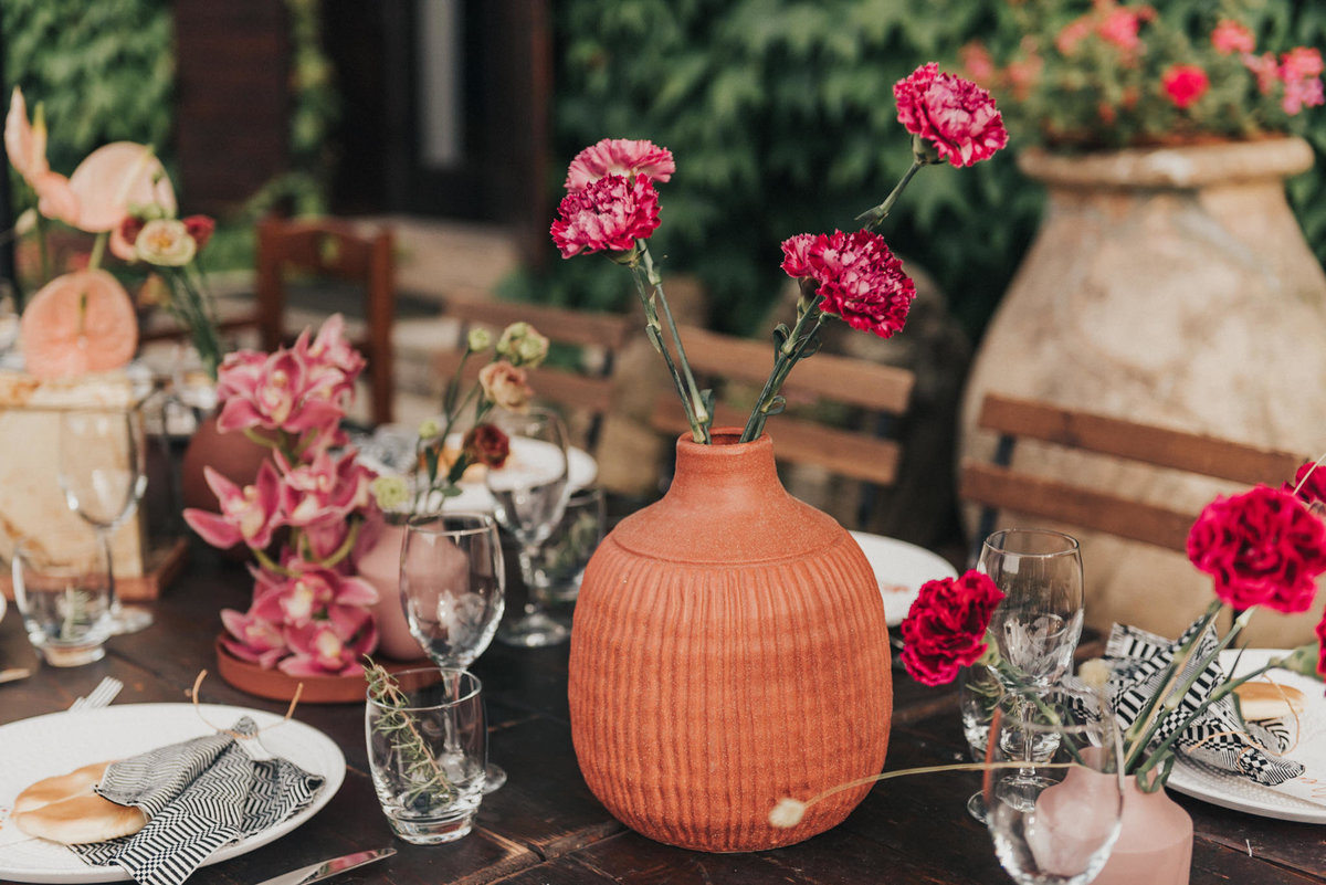 Modern wedding centrepiece