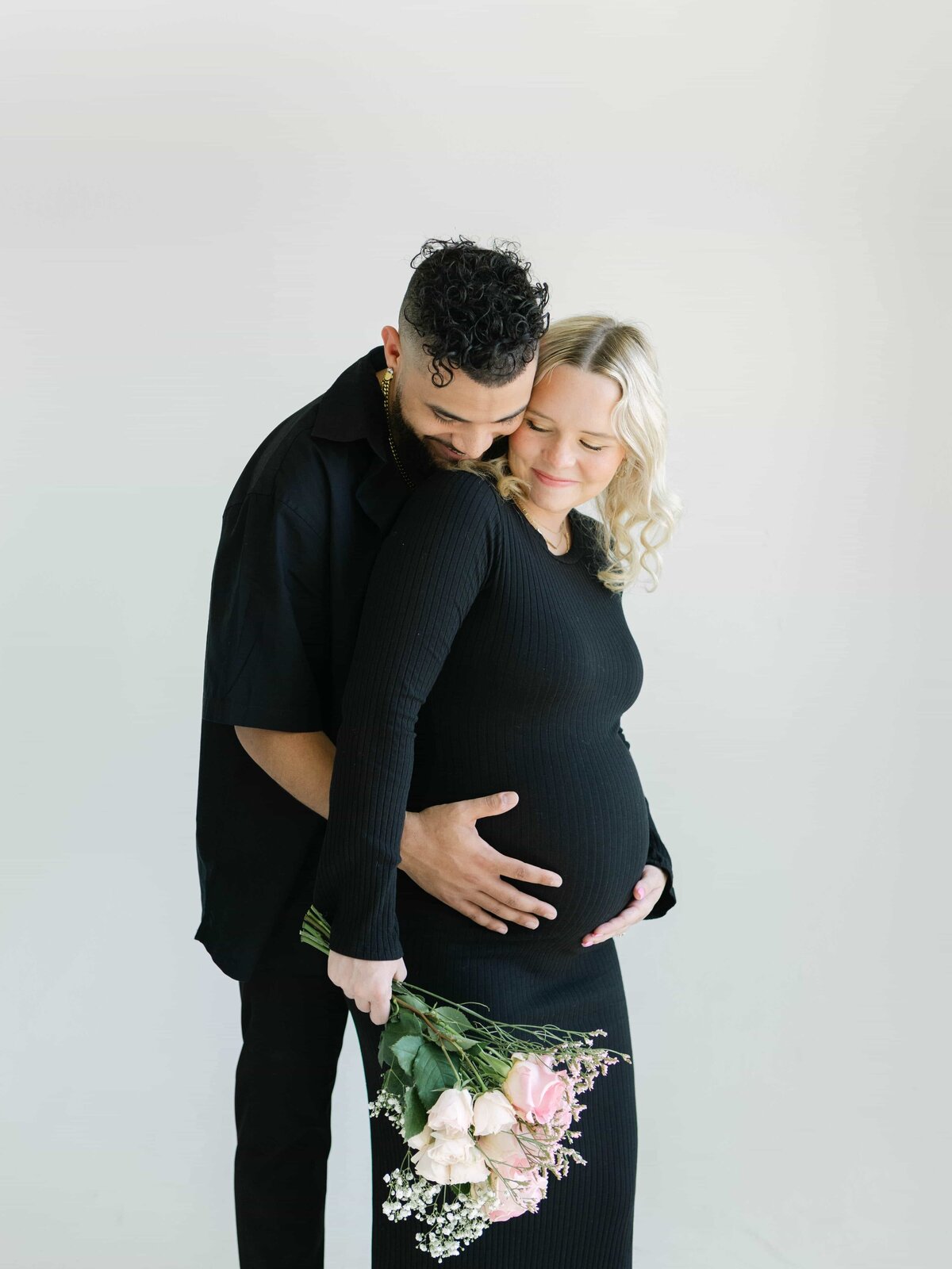 Sophisticated maternity photoshoot at Superb Studio, Houston