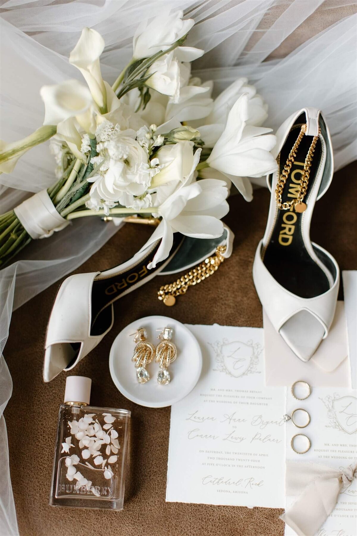 tinted-events-design-and-planning-sedona-wedding-1-photography-memories-by-lindsay-destination-wedding-planning-tintedevents.com