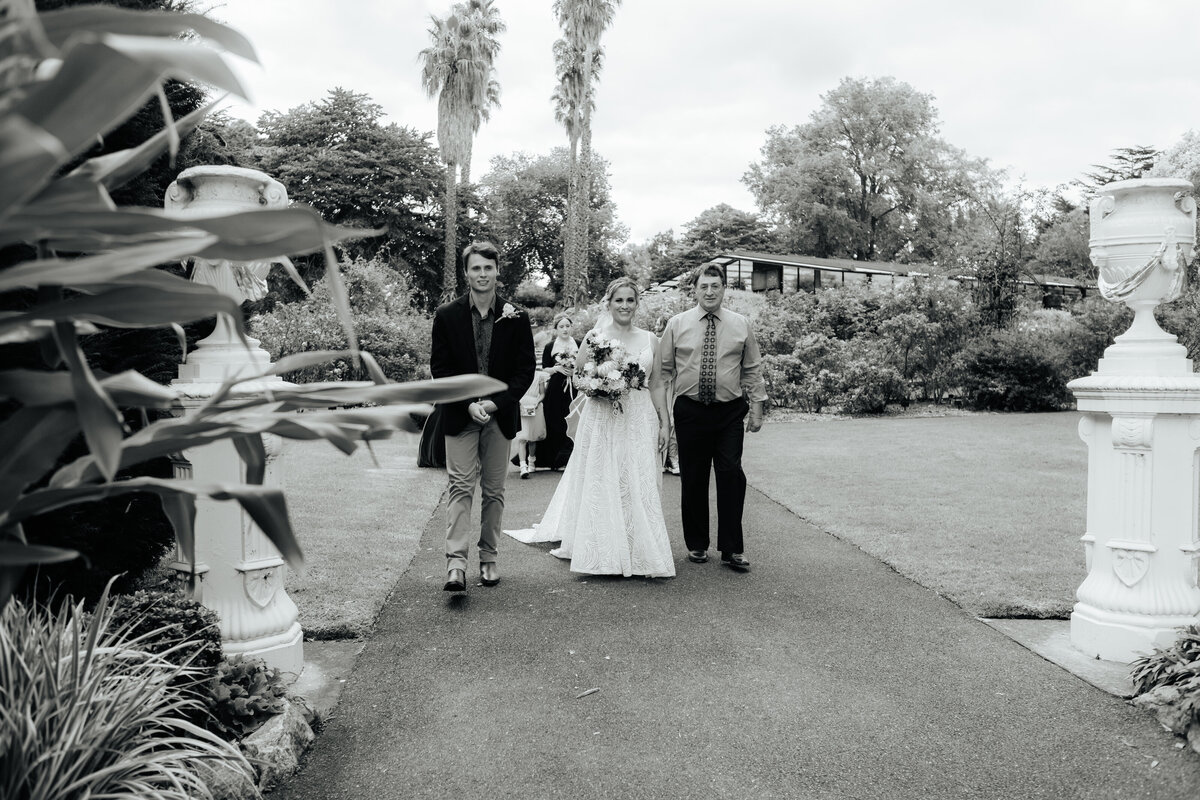 CEREMONY-COUPLE-42