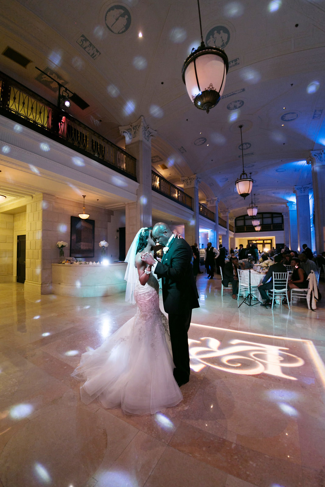 L_Photographie_marriott_grand_wedding_photos_crystal_ballroom_ceremony_statler_ballroom_reception_64