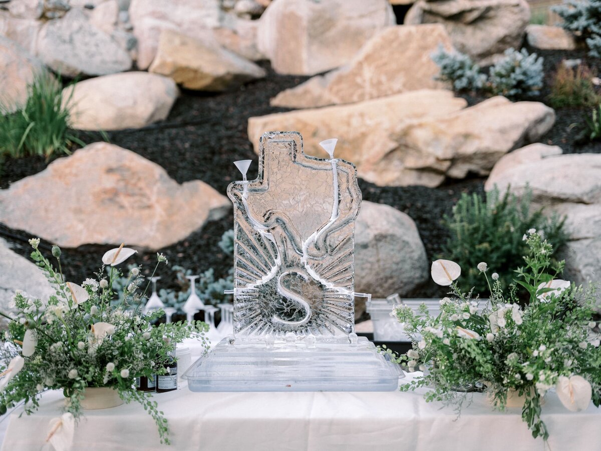 Cassi-and-AJ-Tahoe-Wedding_Redamancy-Photo-and-Film_123