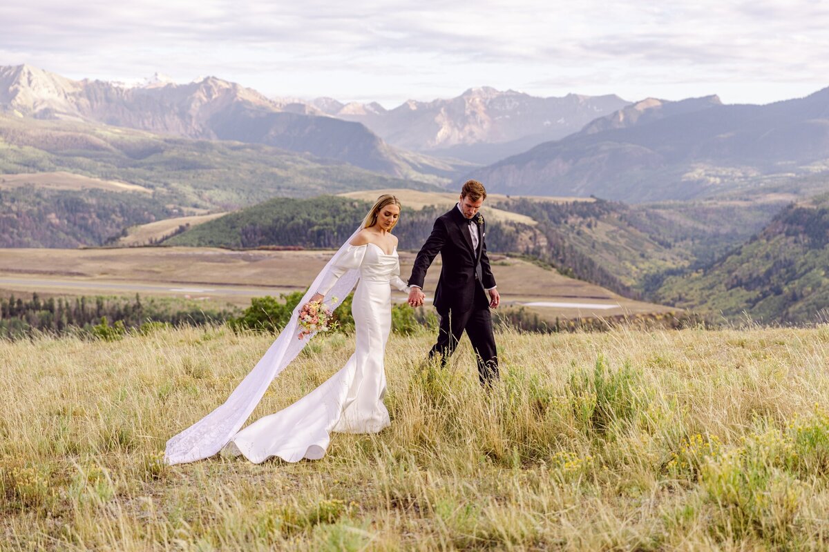 AbieLivesayPhotography-TellurideWeddingPhotographer-SoireeTelluride-TellurideGoldenLedge-MaggieTucker-1286
