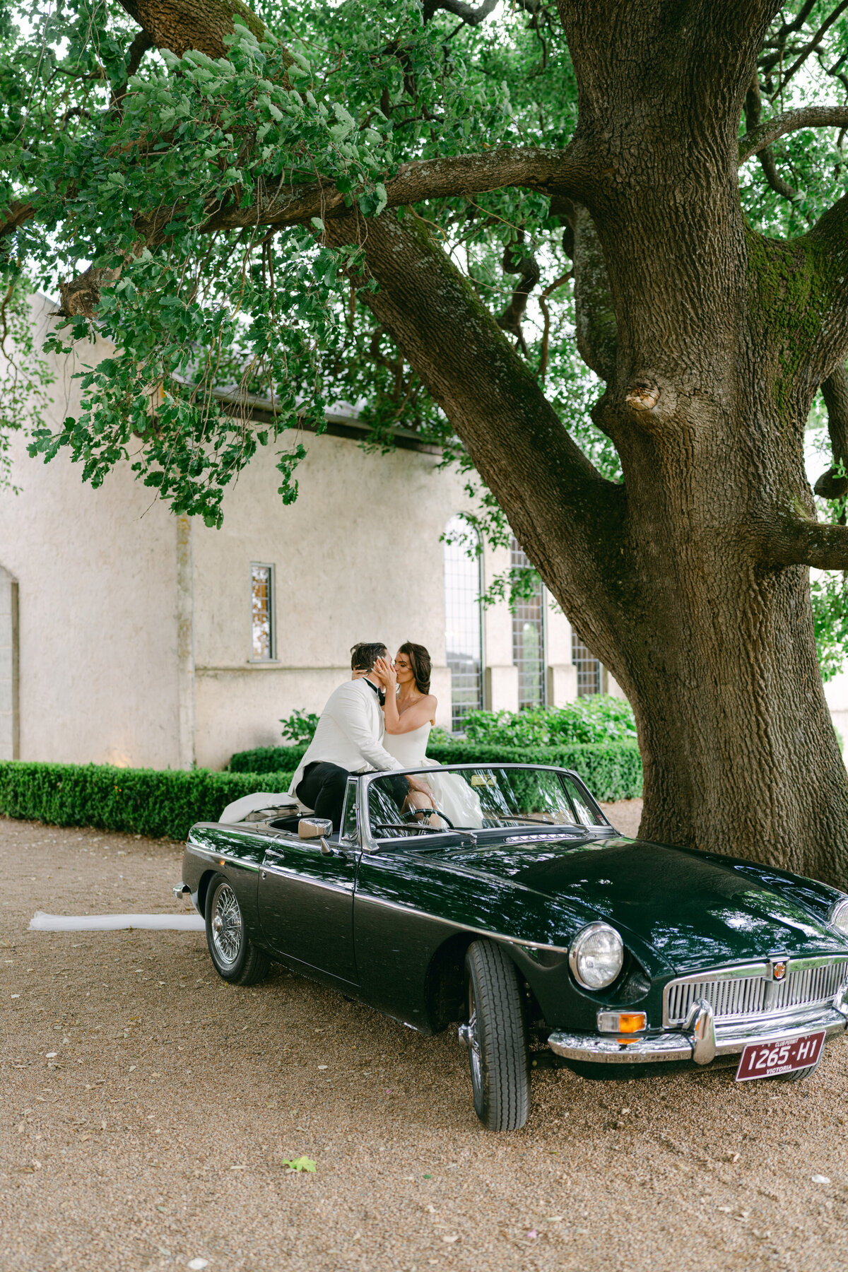 M+M - Couple Portraits-25
